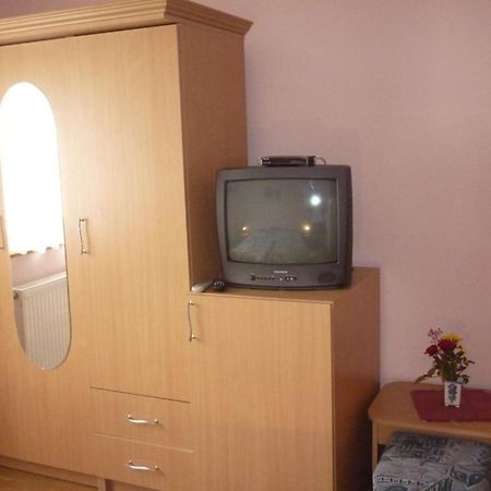 Barbara Apartmanhaz Kehidakustany Exterior photo