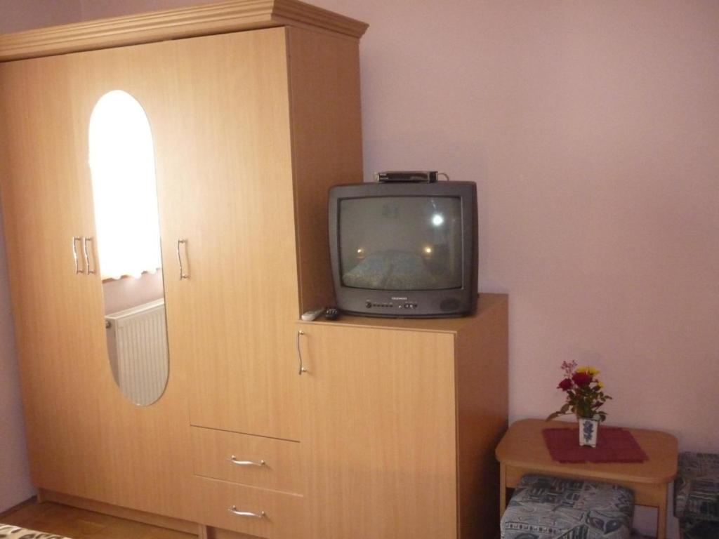 Barbara Apartmanhaz Kehidakustany Exterior photo