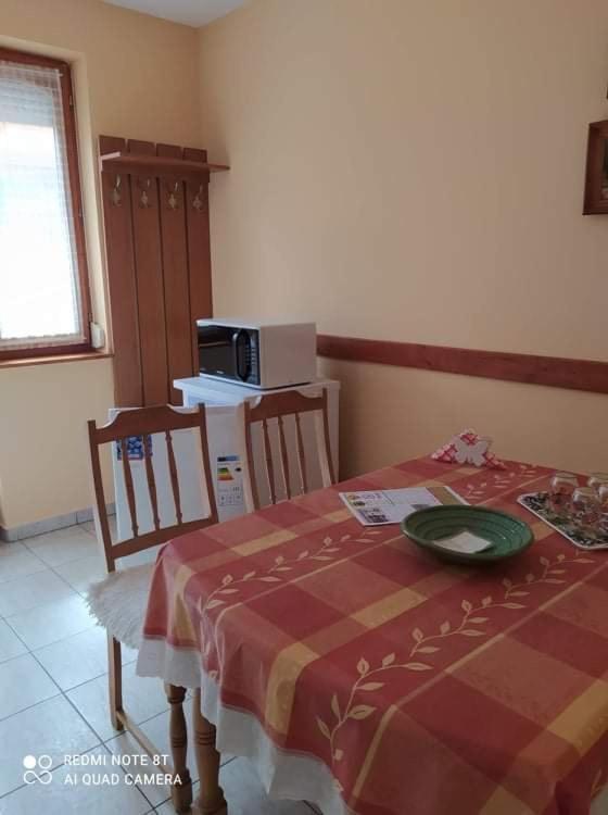 Barbara Apartmanhaz Kehidakustany Exterior photo