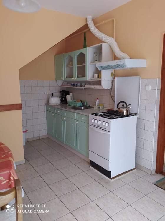 Barbara Apartmanhaz Kehidakustany Exterior photo